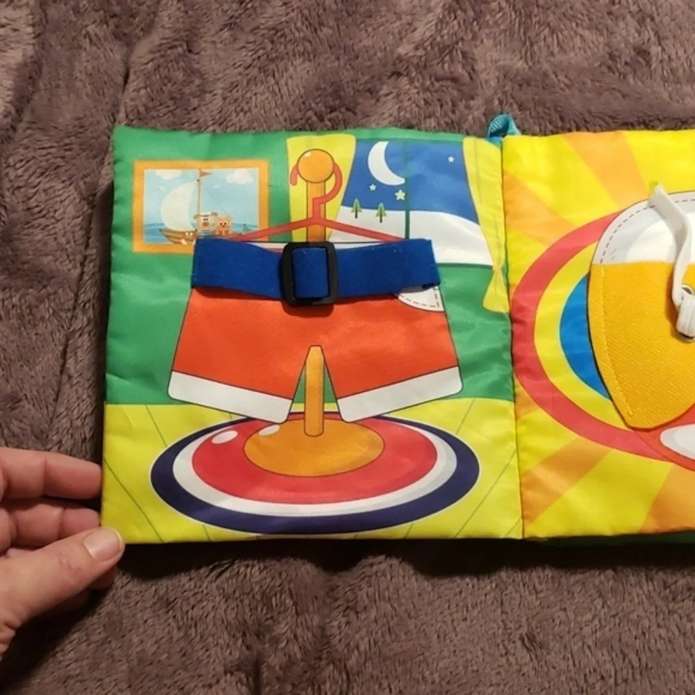 Cloth‎ baby book